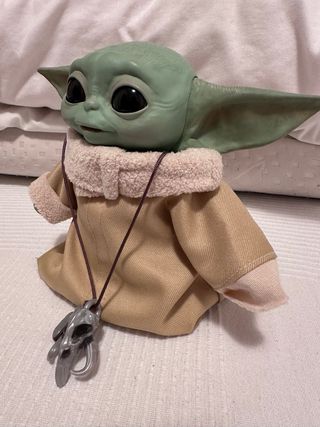 Bebé Yoda Animatrónico