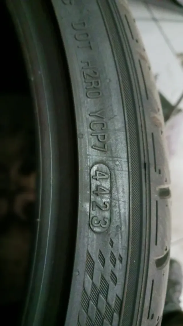 245/30 R20 90Y KUMHO ECSTA PS71