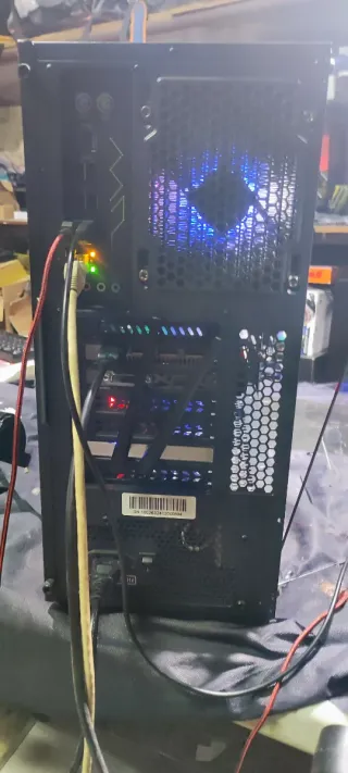 PC Gaming E-SPORTS AMD RADEON.. INTEL