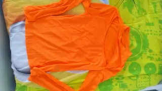 Maglia arancione manica lunga