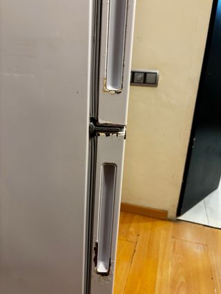 Nevera Grundig blanca