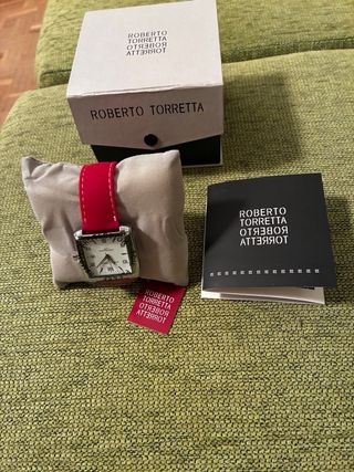 Reloj Roberto Torretta Cuadrado Correa Roja