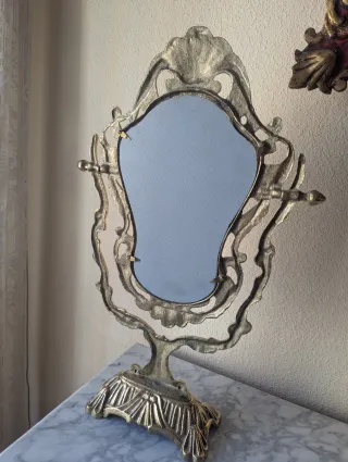 Espejo bronce, de mesa, basculante.   Vintage
