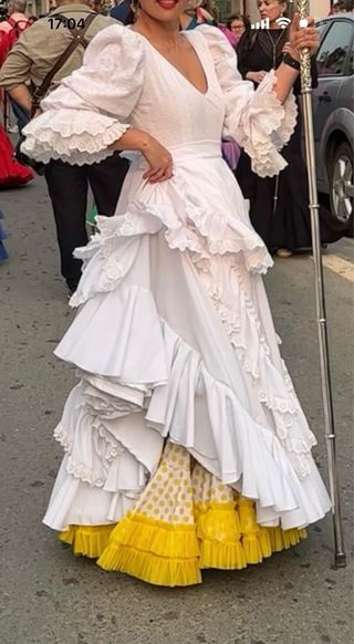 Traje de flamenca blanco