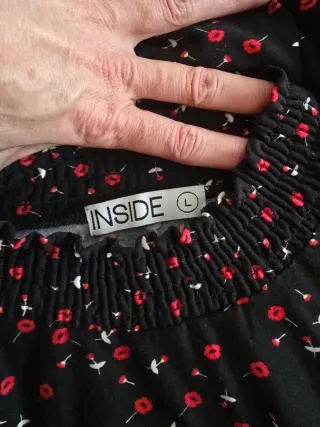 Vestido elegante negro con estampado rojo L INSIDE