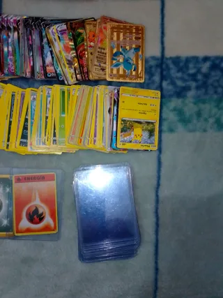 Lott di carte Pokémon