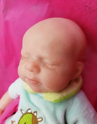 Bebe Reborn 25-26 cm.