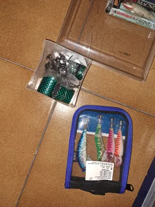 Equipo de pesca y accesorios Precio según compra