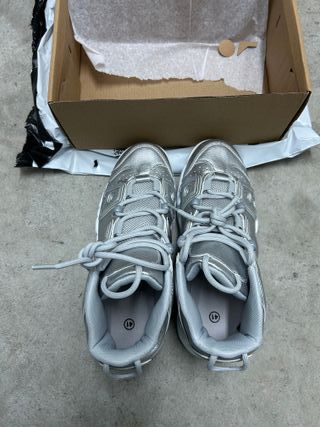 Zapatillas deportivas chunky plateadas – EUR 41