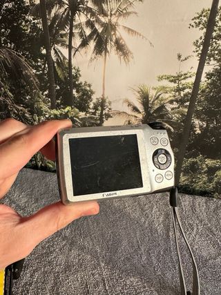 Canon Powershot A3200 IS Prata