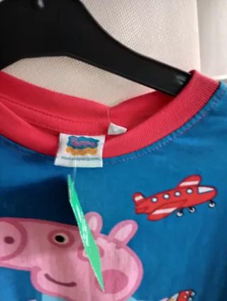 Camiseta Peppa Pig con trenes y avión