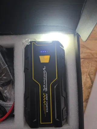 Arrancador Portátil VoltSurge