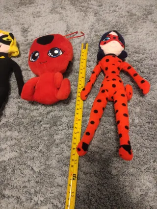 Peluches Ladybug y Gato Negro