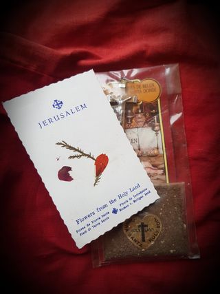 Lote Religioso recuerdos de Tierra Santa con caja