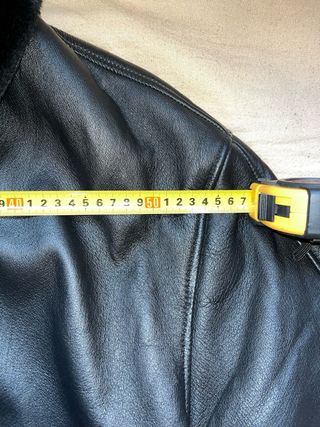 Abrigo de Piel Negro