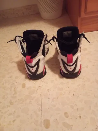 Jordan True Flight Blancas Rojas Negras