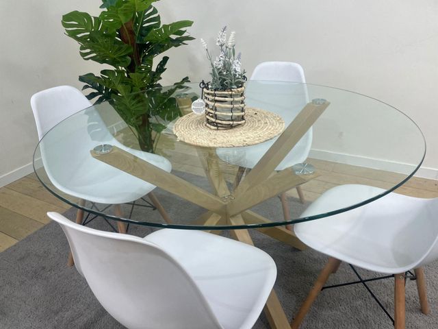 Mesa Redonda de Cristal Templado 120cm.