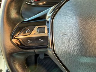 Peugeot 2008 Allure BlueHDI 81kW (110CV)