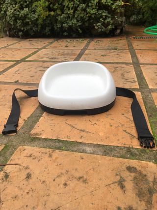 Alzador de mesa para bebé baby bjorn