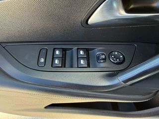 Peugeot 2008 Allure BlueHDI 81kW (110CV)