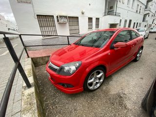 Opel Astra gtc turbo 200cv