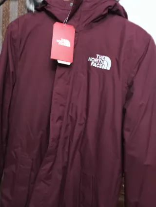 The North Face Chaqueta Roja Talla M
