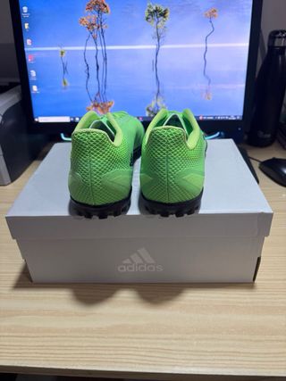 Botas De Fútbol Multitacos Adidas Para Adultos