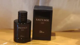 Perfume Sauvage Elixir Dior Negro