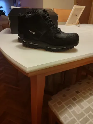 Nike Air Max Goadome Black Pony Hair