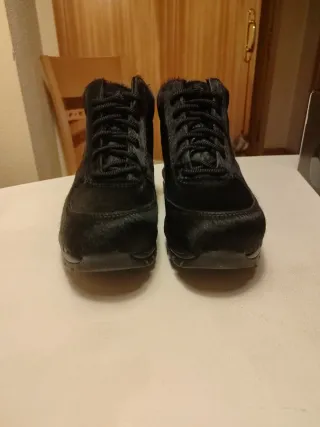 Nike Air Max Goadome Black Pony Hair