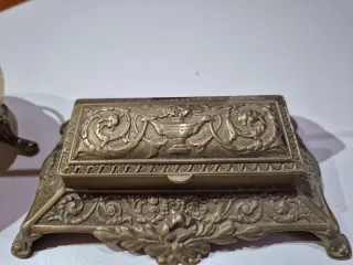 Escribana y Calderilla de Bronce y Latón