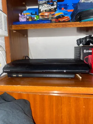 Consola PS3 Super Slim nera in vendita o scambio con PS2