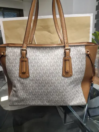 Bolso Michael Kors Blanco y Naranja
