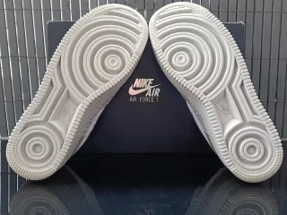 Nike Air Force 1 Flyknit 2.0