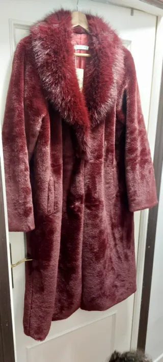 Abrigo largo de pelo sintético