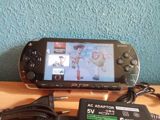 PSP Street E1004 + 11 Juegos