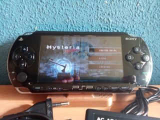 PSP Street E1004 + 11 Juegos