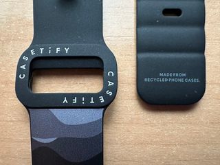 Apple Watch X Casetify 45mm. Camo Black Strap