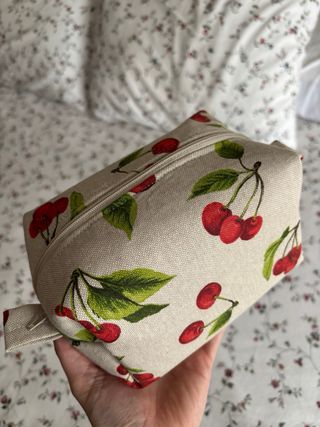 Neceseres hechos a mano, precio por unidad