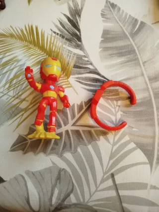 Iron Man Huevo Kinder