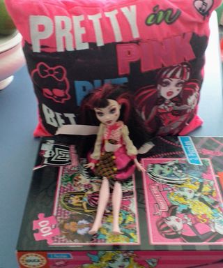 Armario Muñeca Nancy Rosa y Blanco