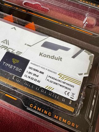 128GB RAM DDR4 Timetec Konduit RGB (4x32GB)