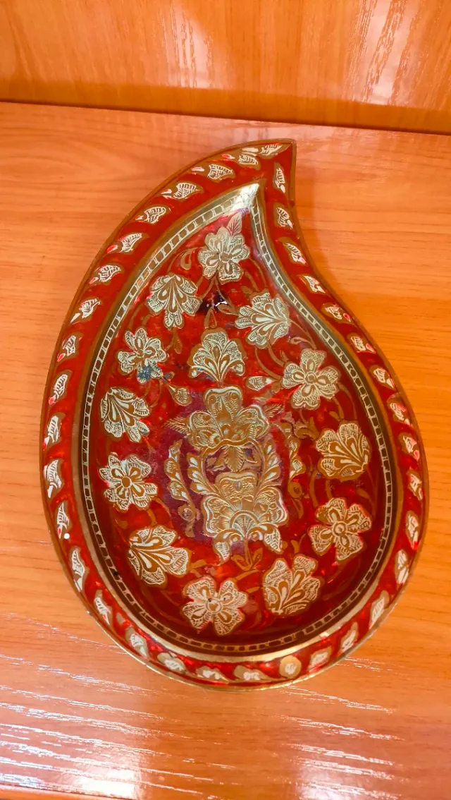 Ciotola portacenere in bronzo/ottone dipinto 640513971