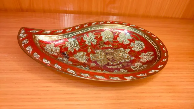 Ciotola portacenere in bronzo/ottone dipinto 640513971