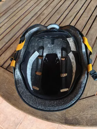 Patinete Oxelo Town 9, casco oxelo a juego.