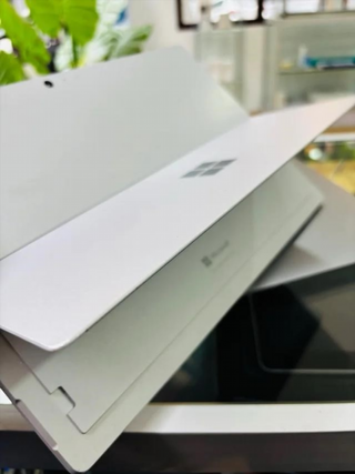 Microsoft Surface Pro 6 12 128GB 1796