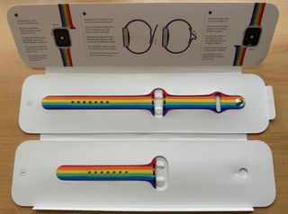 Apple Watch 40mm. Pride Edition 2020 Sport Band