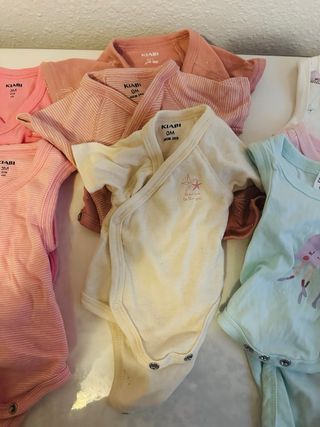 Lote bodys manga corta y sin tirantes bebé 0m y 3m