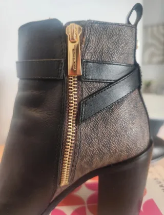 Botines Michael Kors Negro y Marrón