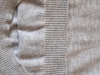 Jersey largo cuello alto gris